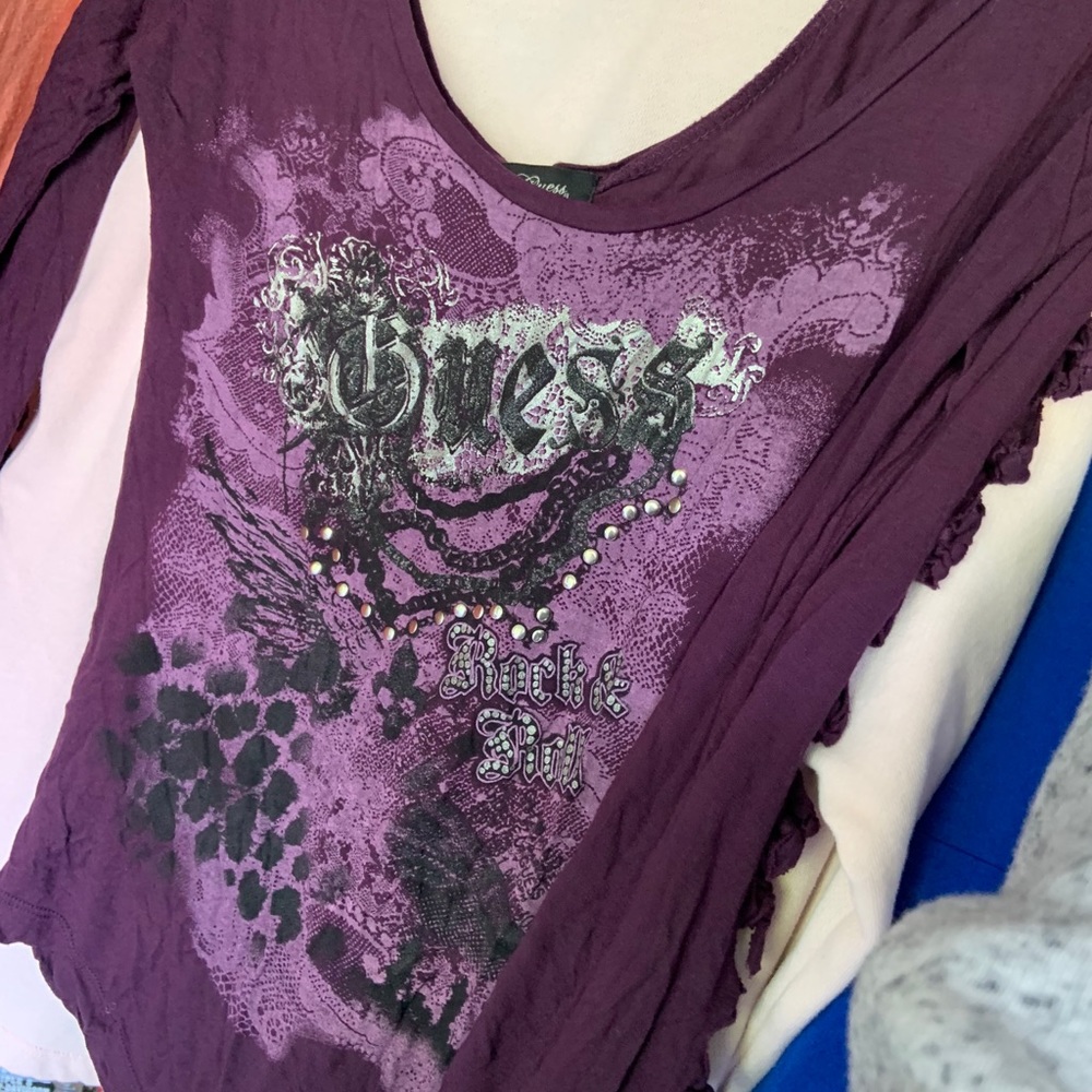 Guess off the shoulder